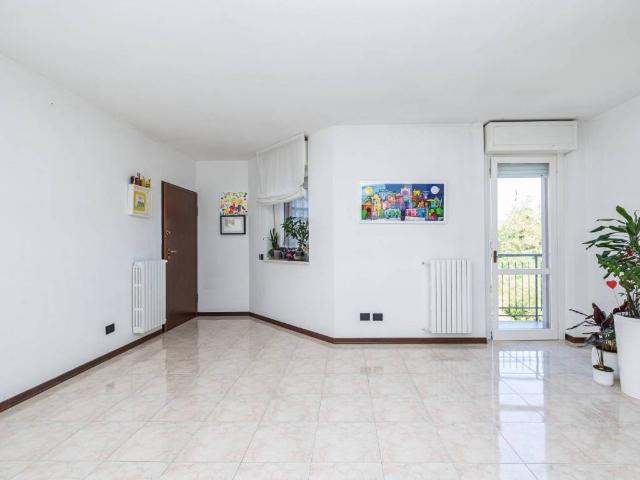 Appartamento in vendita a San Martino Siccomario, Lombardia