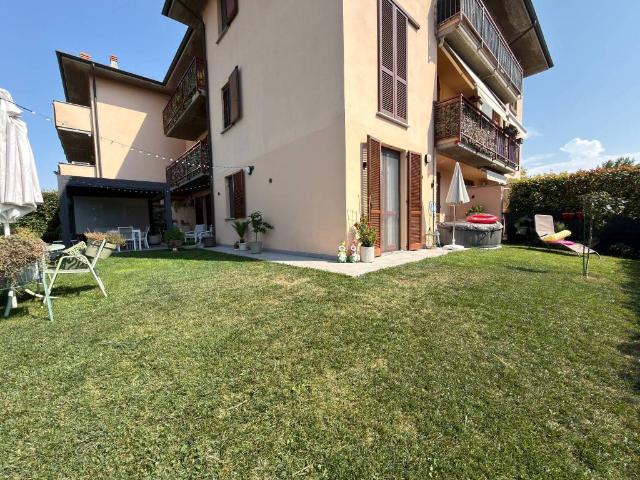 Appartamento in vendita a San Martino Siccomario, Lombardia