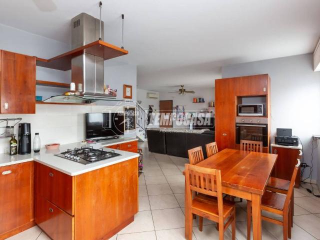 Appartamento in vendita a Bertolla, Piemonte
