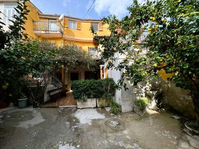 Appartamento in vendita a San Nicola La Strada, Caserta