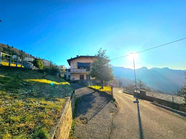 Appartamento in vendita a Comunità Montana della Valle Brembana, San Pellegrino Terme