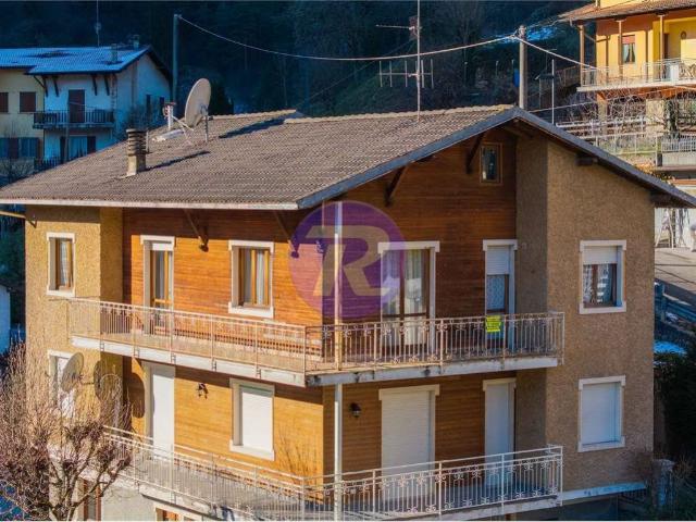 Appartamento in vendita a Comunità Montana della Valle Brembana, San Pellegrino Terme