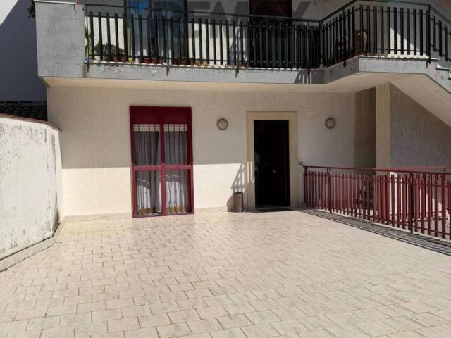 Appartamento in vendita a San Pietro Clarenza, Sicilia