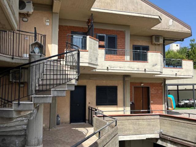 Appartamento in vendita a San Pietro Clarenza, Catania