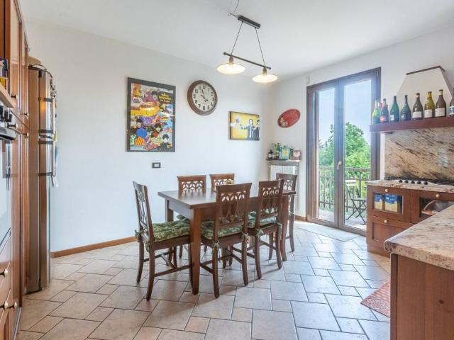 Appartamento in vendita a San Pietro In Cariano, Veneto