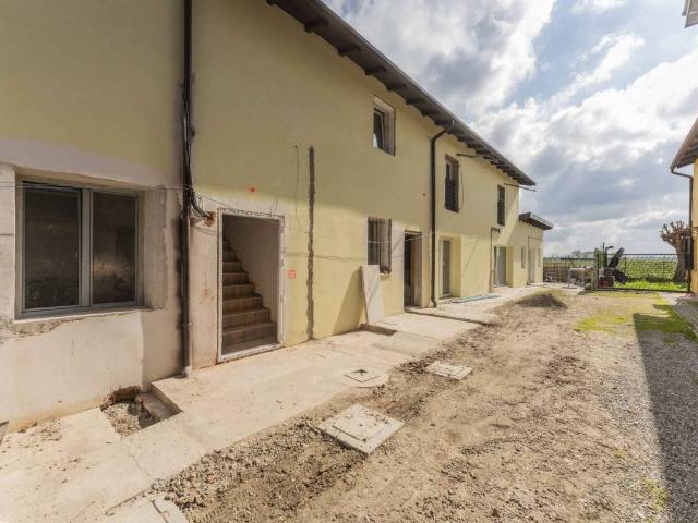 Appartamento in vendita a Unione Reno Galliera, San Pietro In Casale
