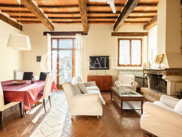 Appartamento in vendita a San Quirico D'orcia, Toscana