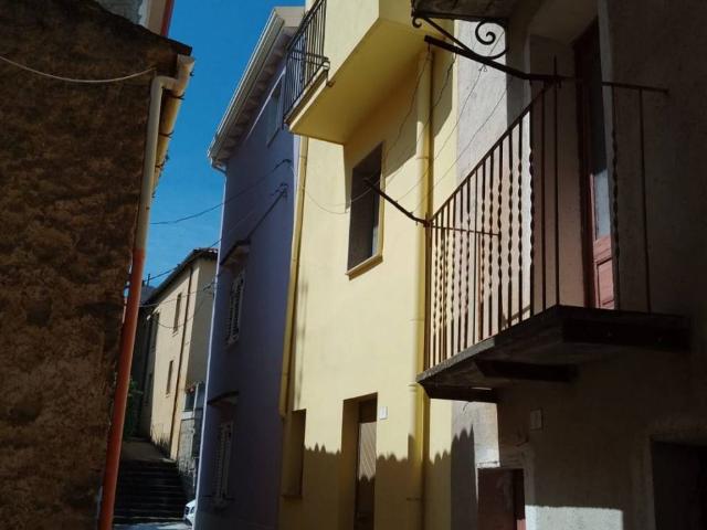 Appartamento in vendita a San Salvatore Di Fitalia, Sicilia