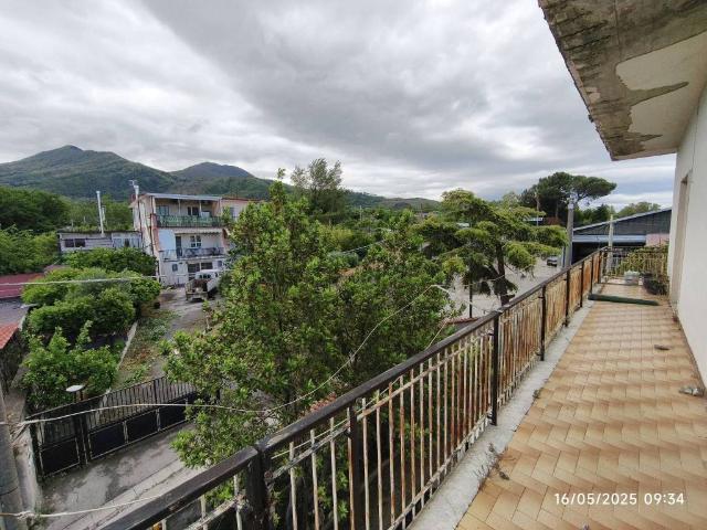 Villa Indipendente in vendita a San Sebastiano Al Vesuvio, Campania