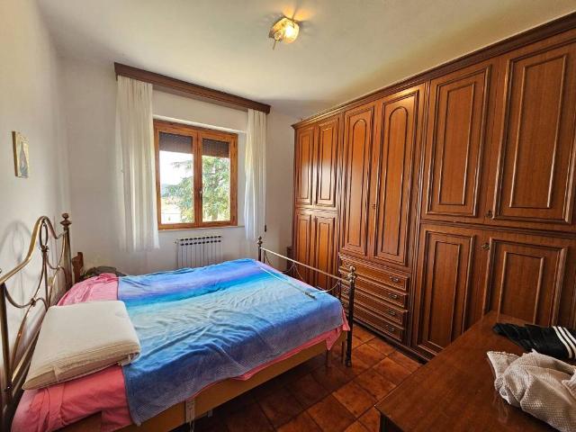 Appartamento in vendita a Uvaiolo, Marche