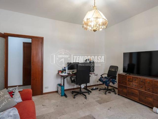 Appartamento in vendita a Settempeda, Marche