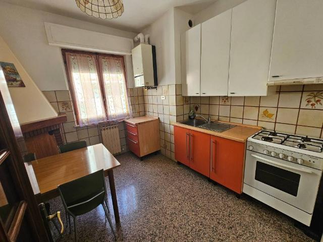 Appartamento in vendita a Settempeda, Marche