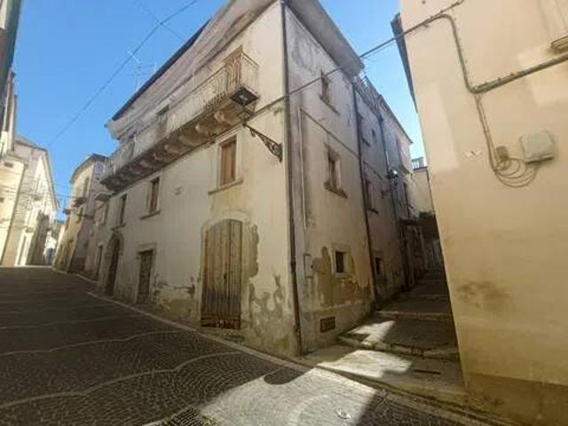 Appartamento in vendita a San Valentino In Abruzzo, Abruzzo