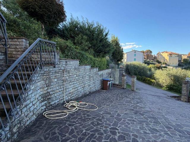 Appartamento in vendita a San Venanzo, Terni