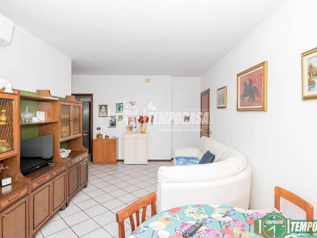 Appartamento in vendita a San Zenone Al Lambro, Lombardia