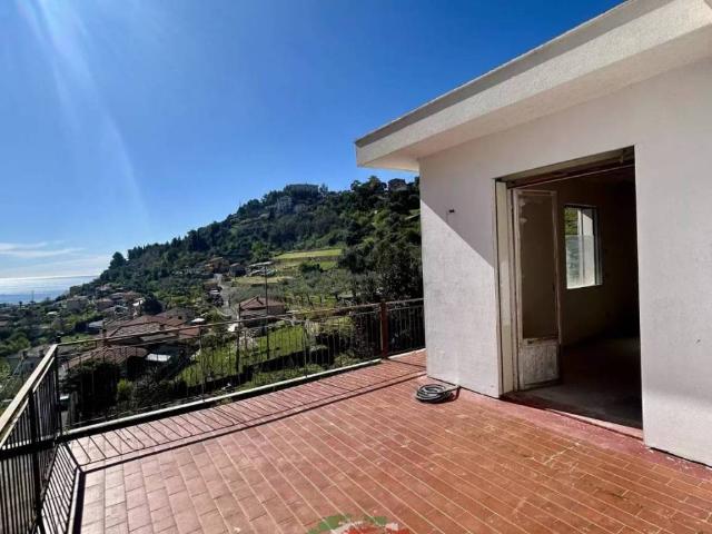Appartamento in vendita a Suseneo, San Remo