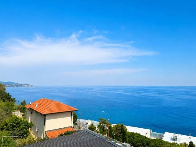 Appartamento in vendita a Ospedaletti, Liguria