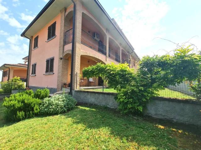 Appartamento in vendita a Santa Giuletta, Lombardia