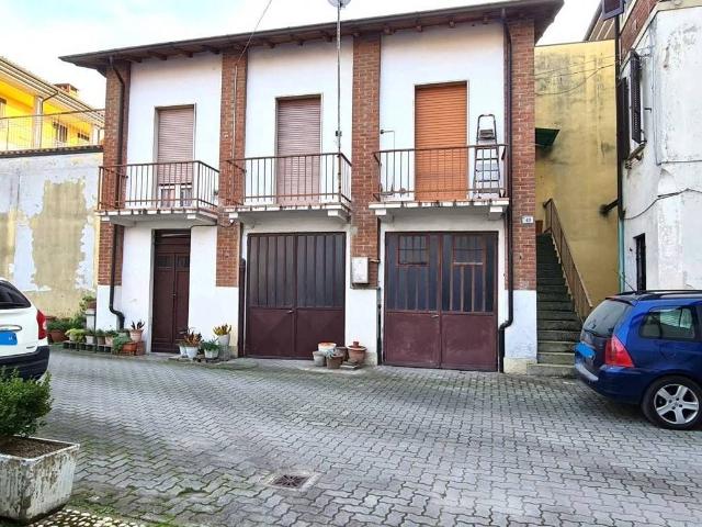 Appartamento in vendita a Santa Giuletta, Lombardia