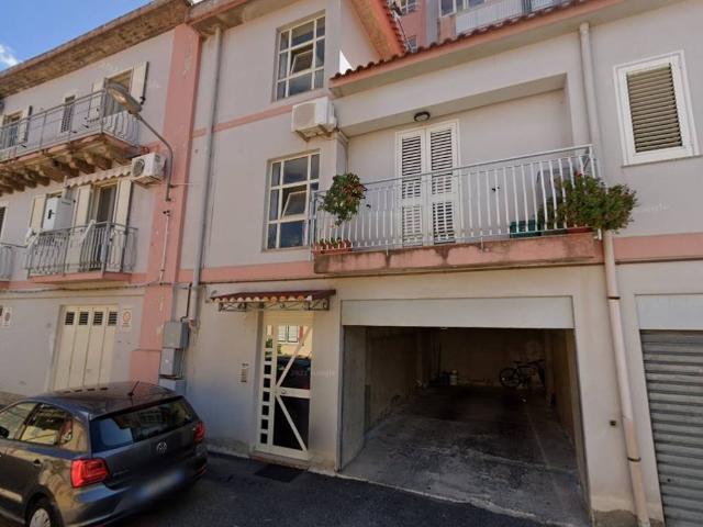 Appartamento in vendita a Santa Lucia Di, Sicilia