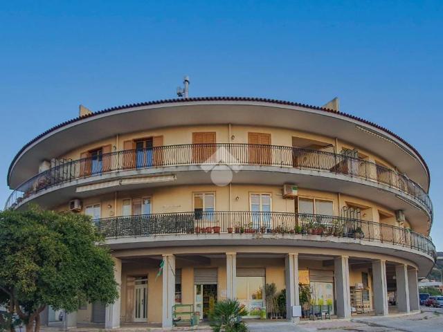 Appartamento in vendita a Santa Lucia Di, Sicilia