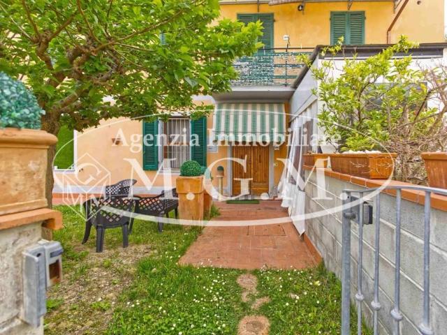 Appartamento in vendita a Santa Maria A Monte, Toscana