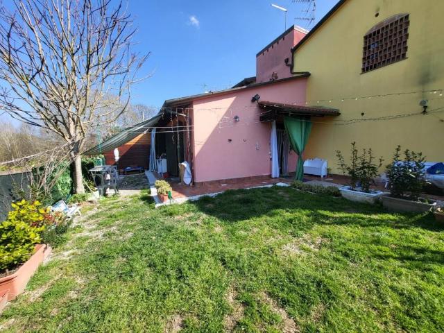 Appartamento in vendita a Santa Maria A Monte, Toscana