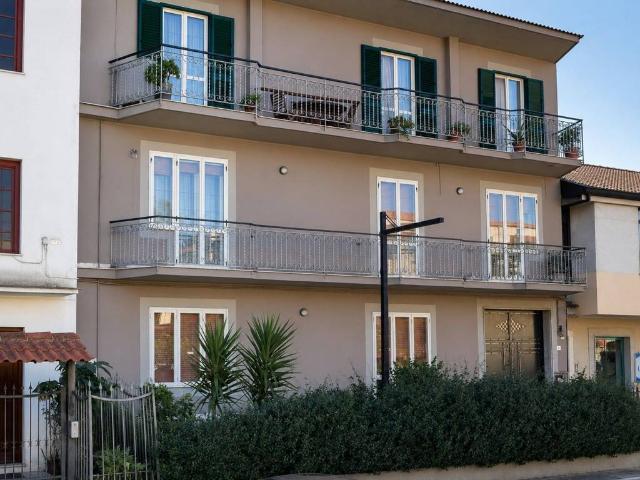 Appartamento in vendita a Santa Maria A Vico, Campania