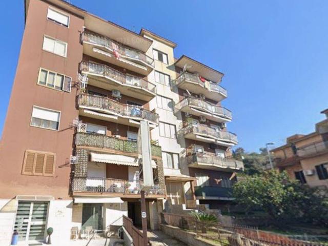 Appartamento in vendita a Santa Maria A Vico, Campania