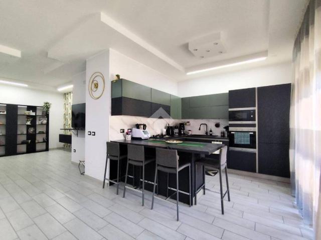 Appartamento in vendita a Santa Maria A Vico, Campania
