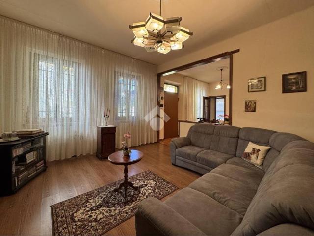 Villa Indipendente in vendita a Santa Maria Della Versa, Lombardia