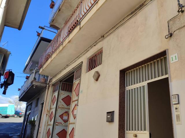 Appartamento in vendita a Santa Maria Di Licodia, Sicilia