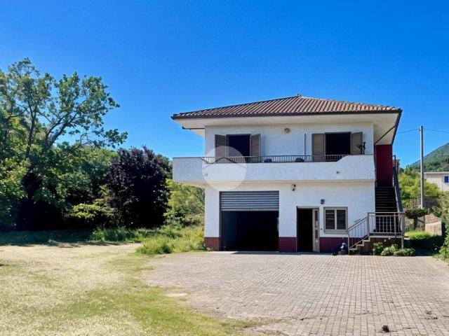 Appartamento in vendita a Santa Marina, Campania