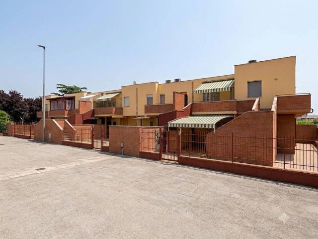 Appartamento in vendita a San Gordiano, Roma Capitale