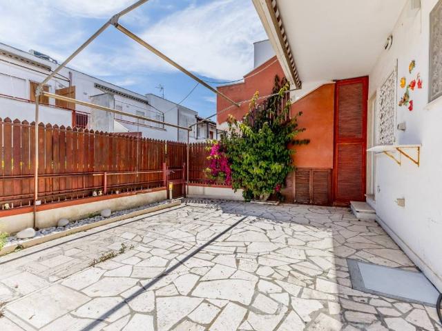 Appartamento in vendita a Colfiorito, Roma Capitale