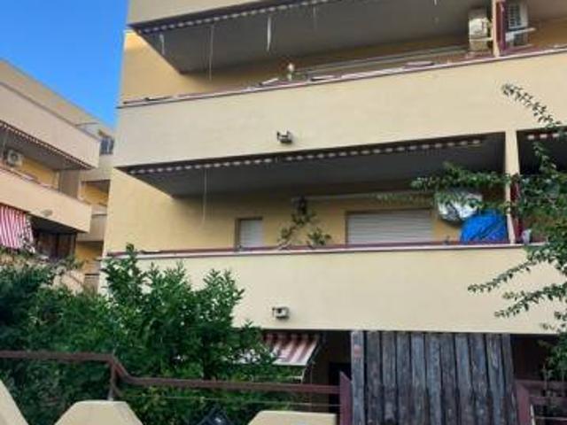 Appartamento in vendita a Colfiorito, Roma Capitale