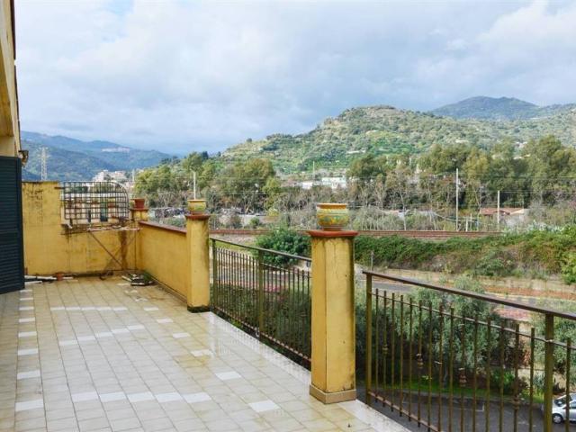 Appartamento in vendita a Santa Teresa Di Riva, Sicilia