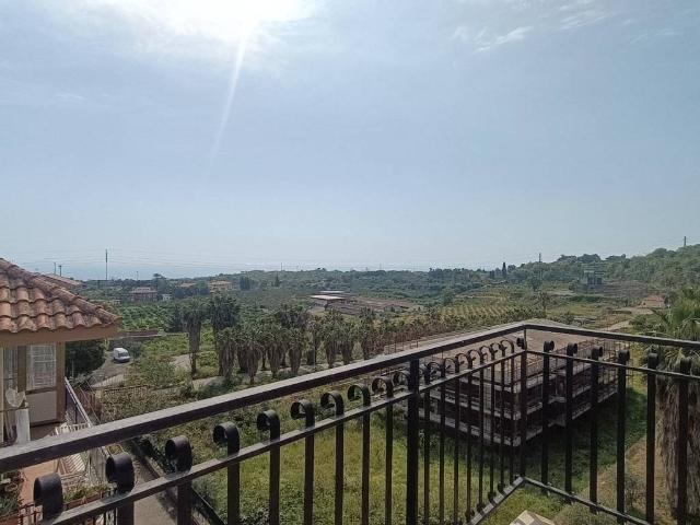 Appartamento in vendita a Santa Venerina, Catania