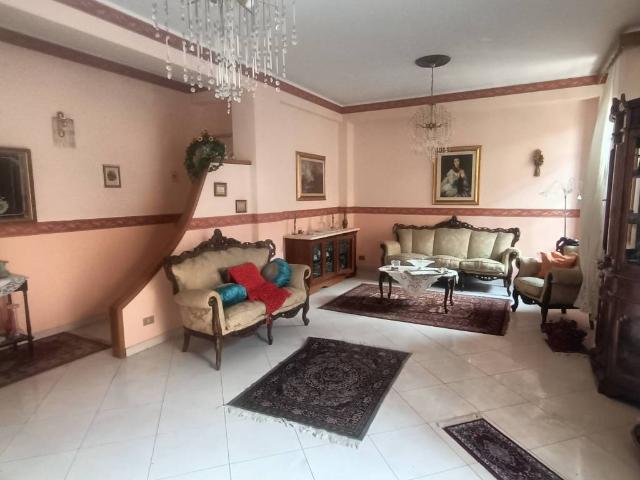 Appartamento in vendita a Santa Venerina, Sicilia
