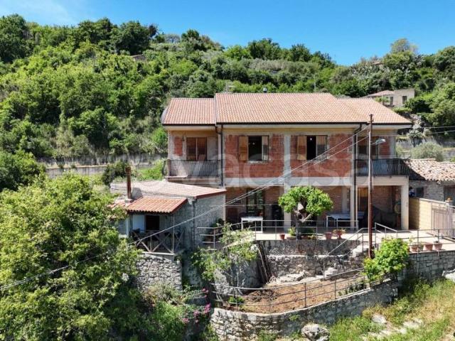 Appartamento in vendita a Sant'agata Di Militello, Sicilia