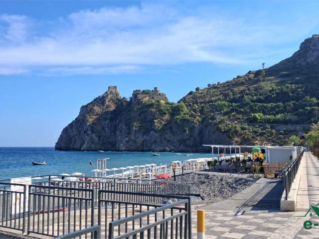 Appartamento in vendita a Sant'Alessio Village, Sant'alessio Siculo