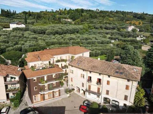 Appartamento in vendita a Domegliara, Sant'ambrogio Di