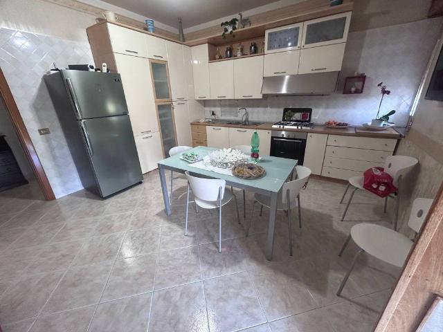 Appartamento in vendita a Sant'anastasia, Campania