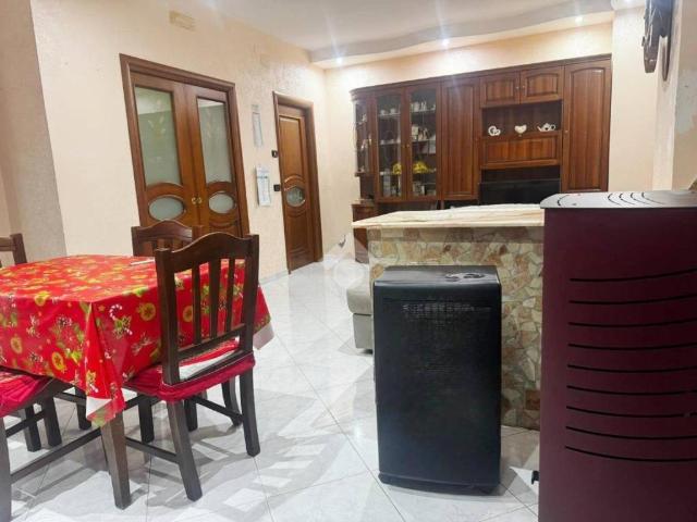 Appartamento in vendita a Sant'anastasia, Campania