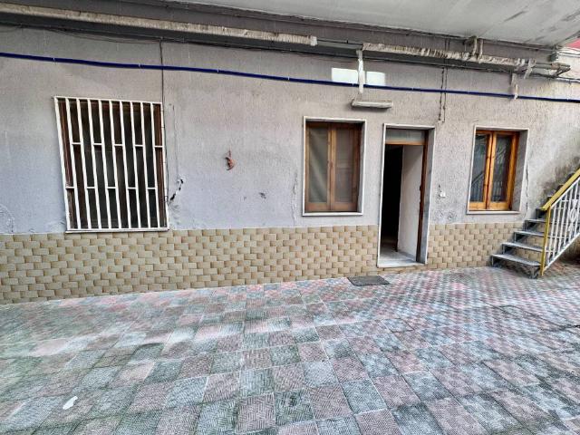 Appartamento in vendita a Sant'anastasia, Campania