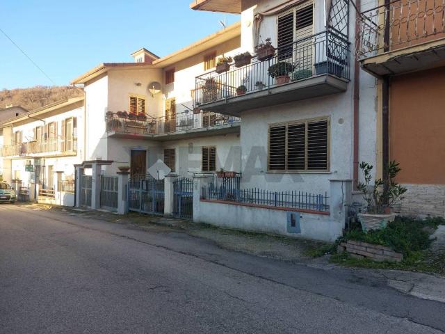 Appartamento in vendita a Sant'angelo A Cupolo, Campania