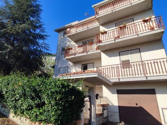 Appartamento in vendita a Sant'angelo A Cupolo, Campania