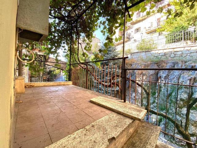 Appartamento in vendita a Sant'Angelo Romano, Roma Capitale