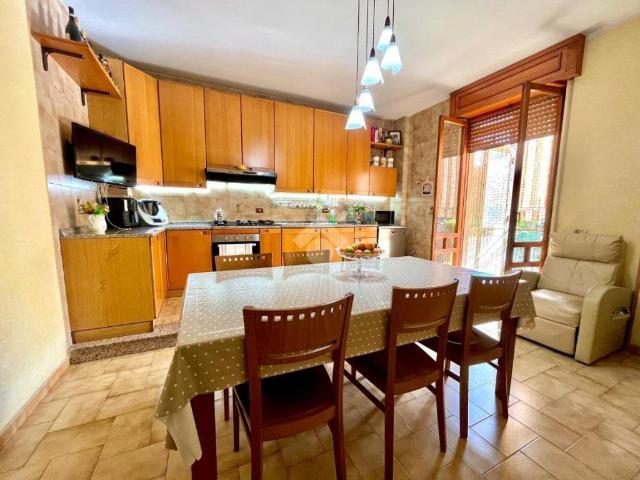 Appartamento in vendita a Sant'antimo, Campania