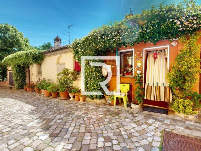 Villa Schiera in vendita a Unione di comuni Valmarecchia, Santarcangelo Di